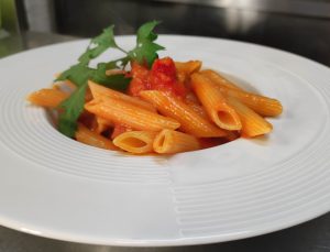 Pasta Al Pomodoro e Basilico