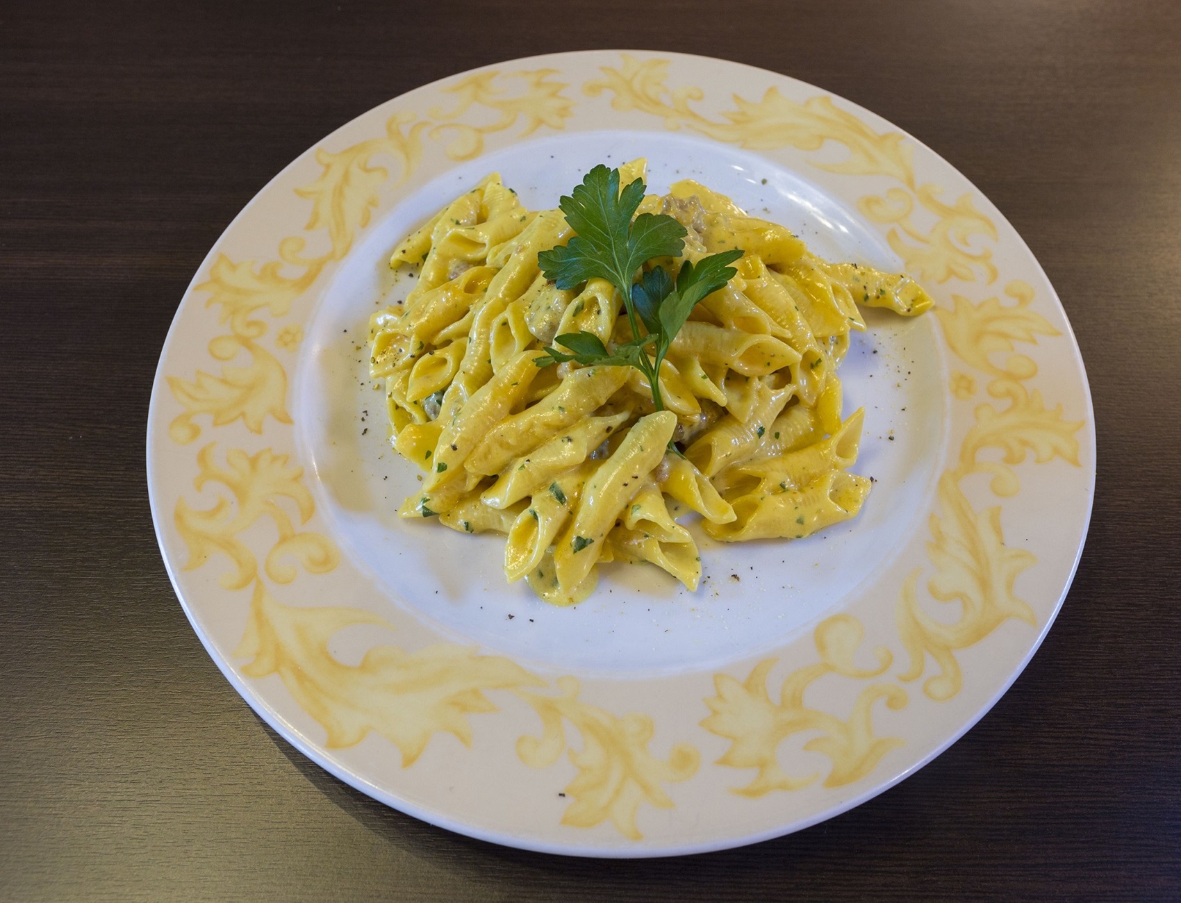 Garganelli con Salsiccia e Zafferano